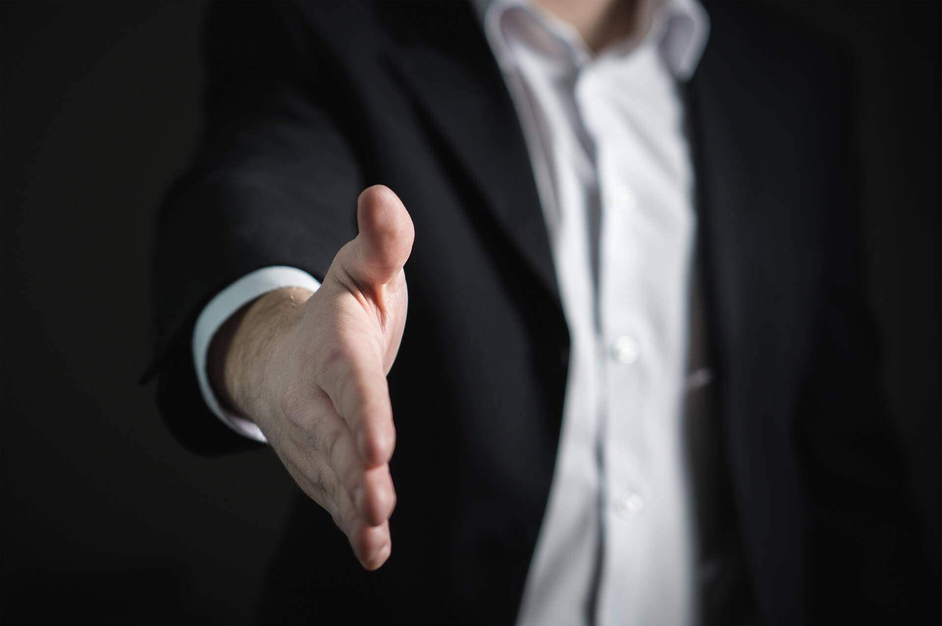 How to answer ' Tell Me About Yourself ' - GccRecriutments