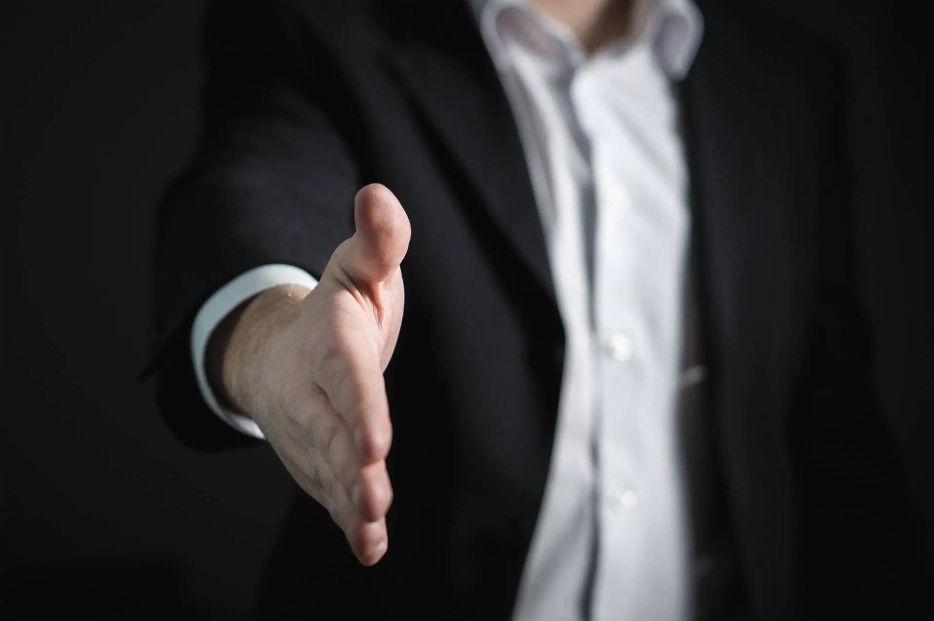 How to answer ‘ Tell Me About Yourself ‘ Interview Tips How to answer ' Tell Me About Yourself ' - GccRecriutments